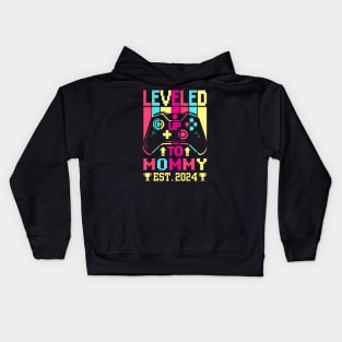 Going To Be Mom 2024 Leveled Up To Mommy 2024 Gamer Kids Hoodie